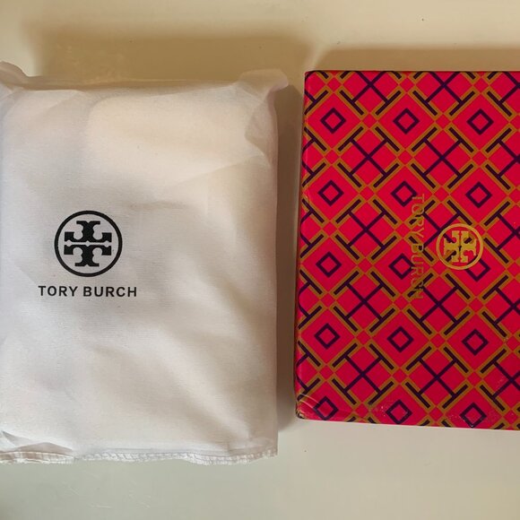 NEW Tory Burch Ivory Leather Gold Chain "Eleanor" Crossbody Bag AUTHENTICATED - Picture 4 of 10